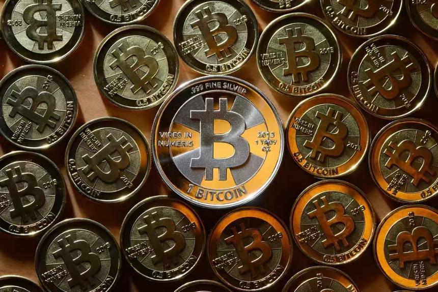 老崔说币：比特币明确增长趋势，三天内必上7.5W关口？