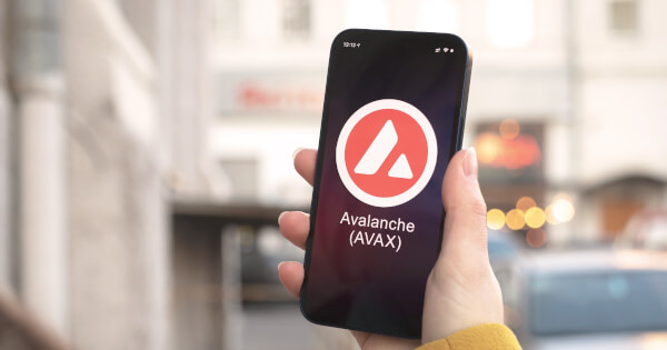 AVAX Price Prediction: $11 Target Within 30 Days Despite Technical Hesitation