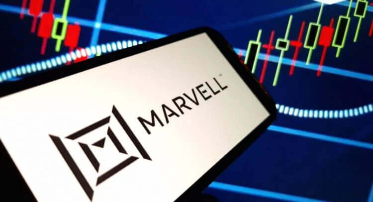 Marvell股价走势与分析师目标价区间示意图