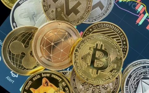 比特币ETF创纪录流出44亿美元后首现资金回流,渣打银行视为市场见底信号