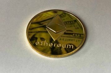 Ethereum Foundation cuts spur Polymarket shift as Vance climbs to 20%