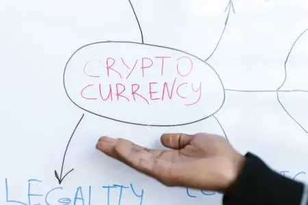 XRP坚守1美元关口：SEC加密框架草案悬而未决，市场静待最终规则