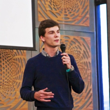 Théo Powers