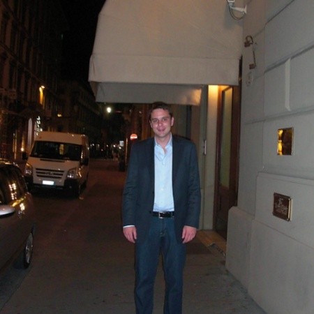 Nicholas Hammer